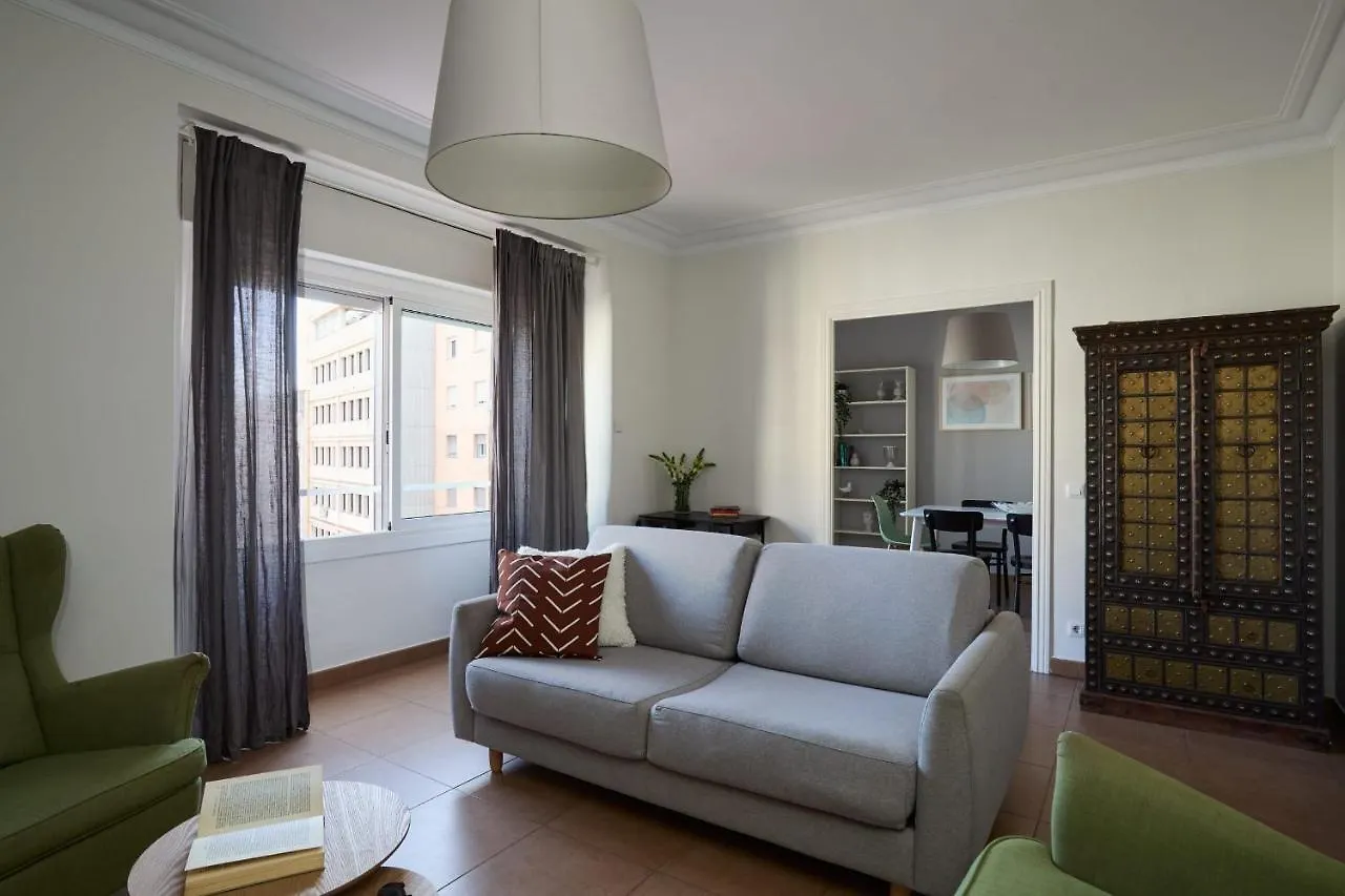 Casa Cosi - Casanova 7 Apartment Barcelona